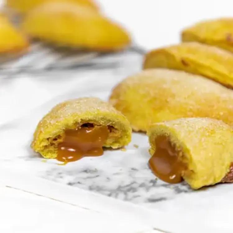Empanada de Dulce de Leche
