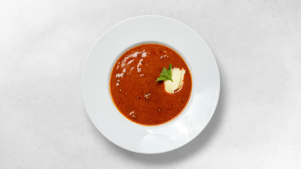 Rindergulasch mit Püree