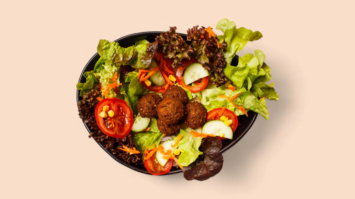 4. Falafel Salat
