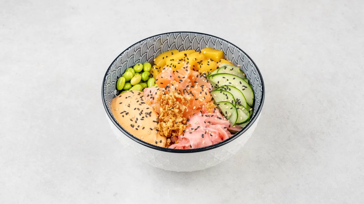 Losos poke bowl