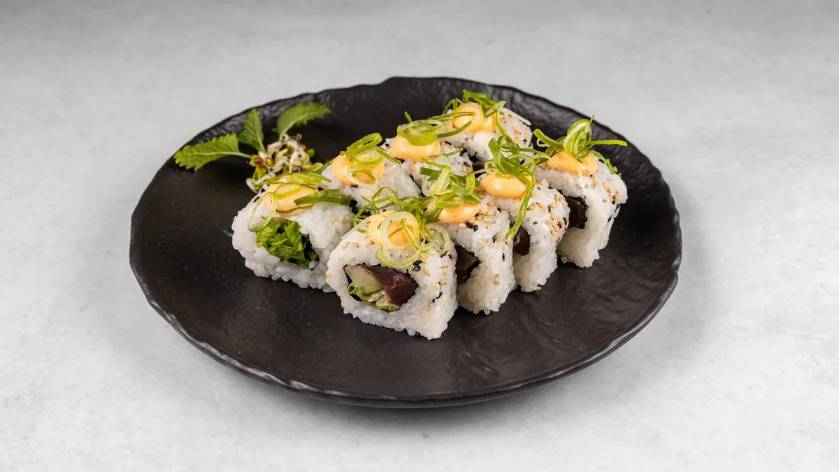 Spicy tuna roll