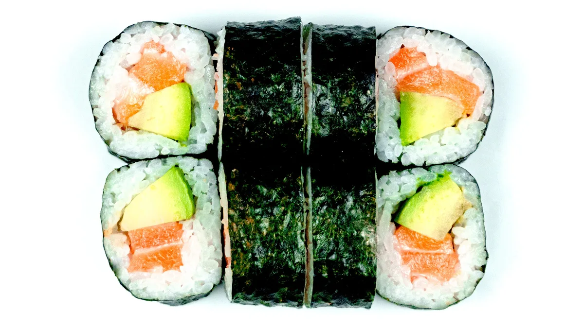 Futomaki Sake Avocado