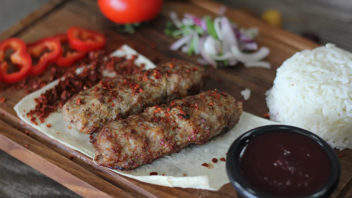 Adana Kababı Qarnir ilə