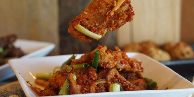 Pan Fried Chili Fish