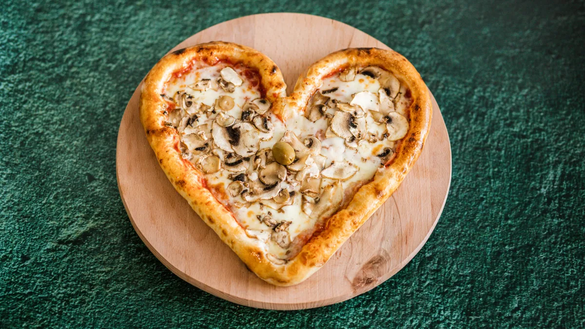 Pizza srce 50cm