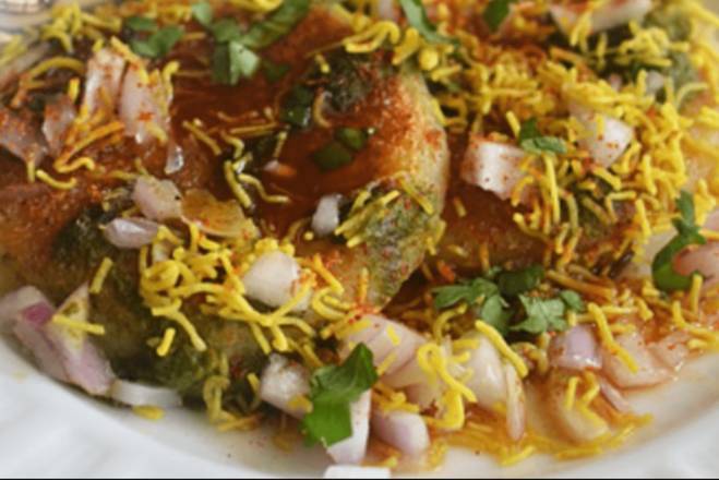 Aloo Tikki Chaat