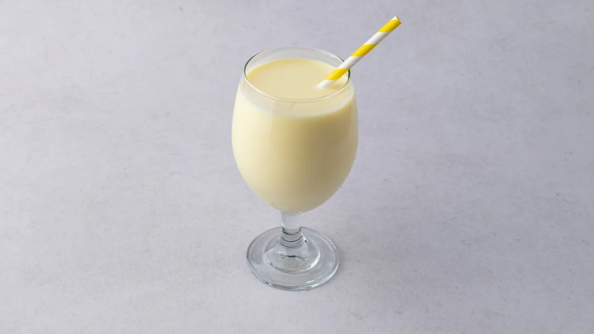 Banana lassi