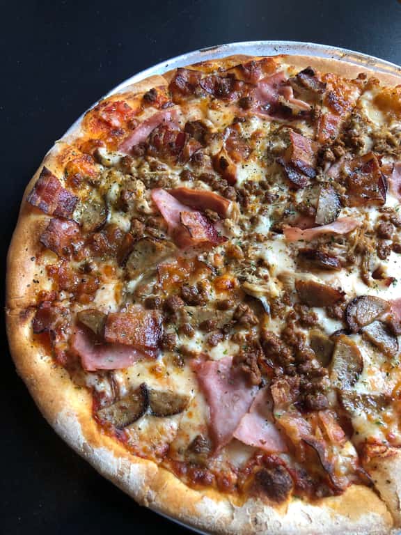 Boss Hog Pizza (14")