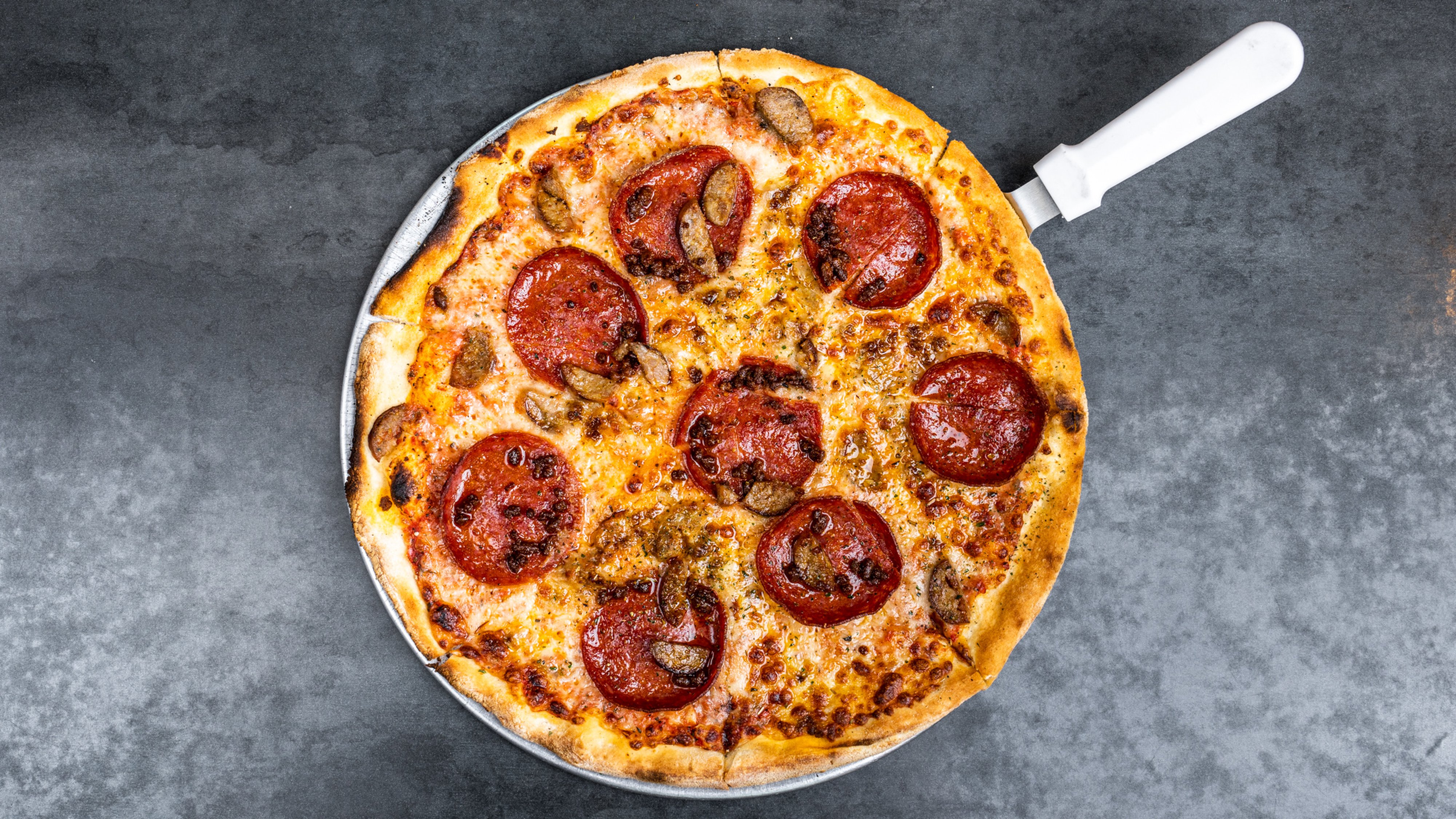 Wood-Fired Pizza (Large (14")