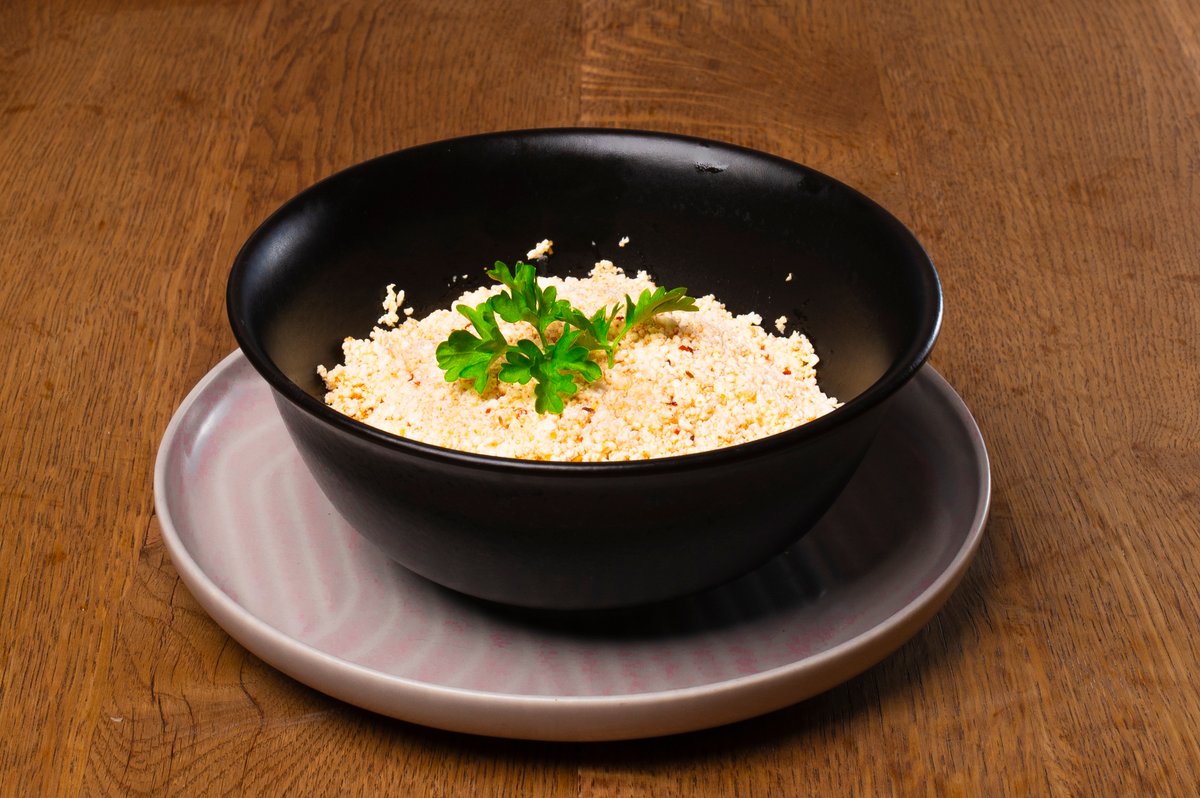 URNEBES SALATA