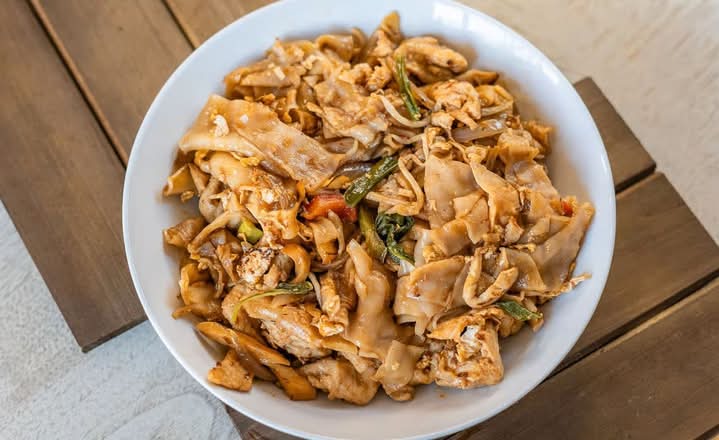 Drunken Noodle