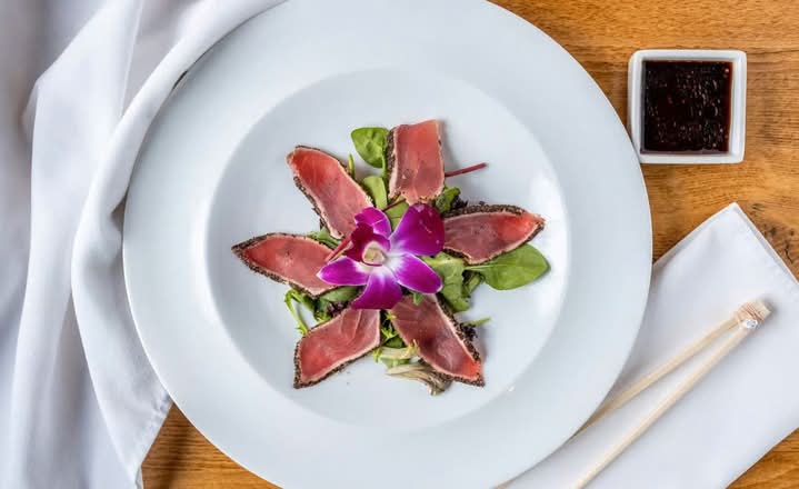 Pepper Tuna