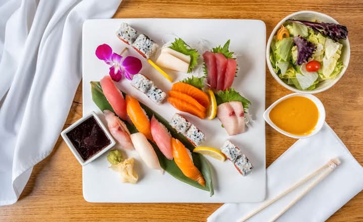 Sushi and Sashimi (For 1)