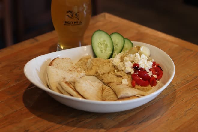 Lemon Artichoke Hummus