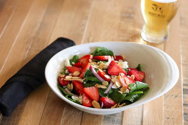 Small Strawberry and Goat Cheese Salad