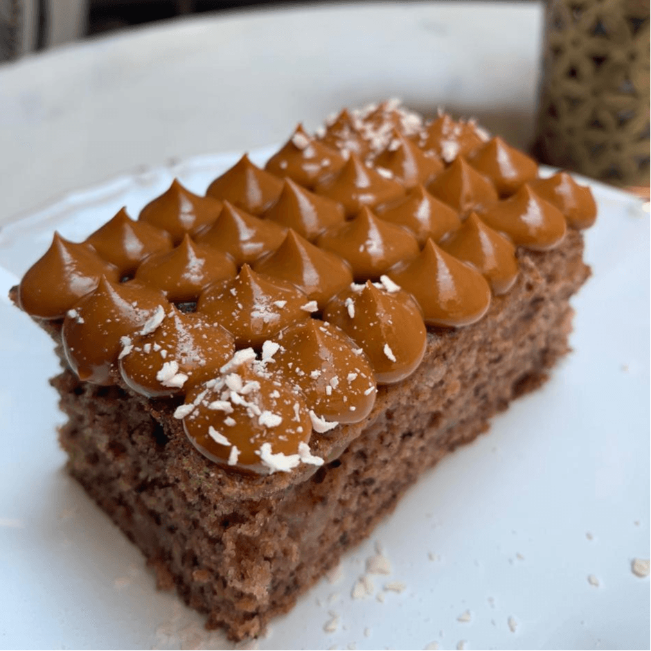 Bolo De Maçã Com Doce De Leite - Fatia