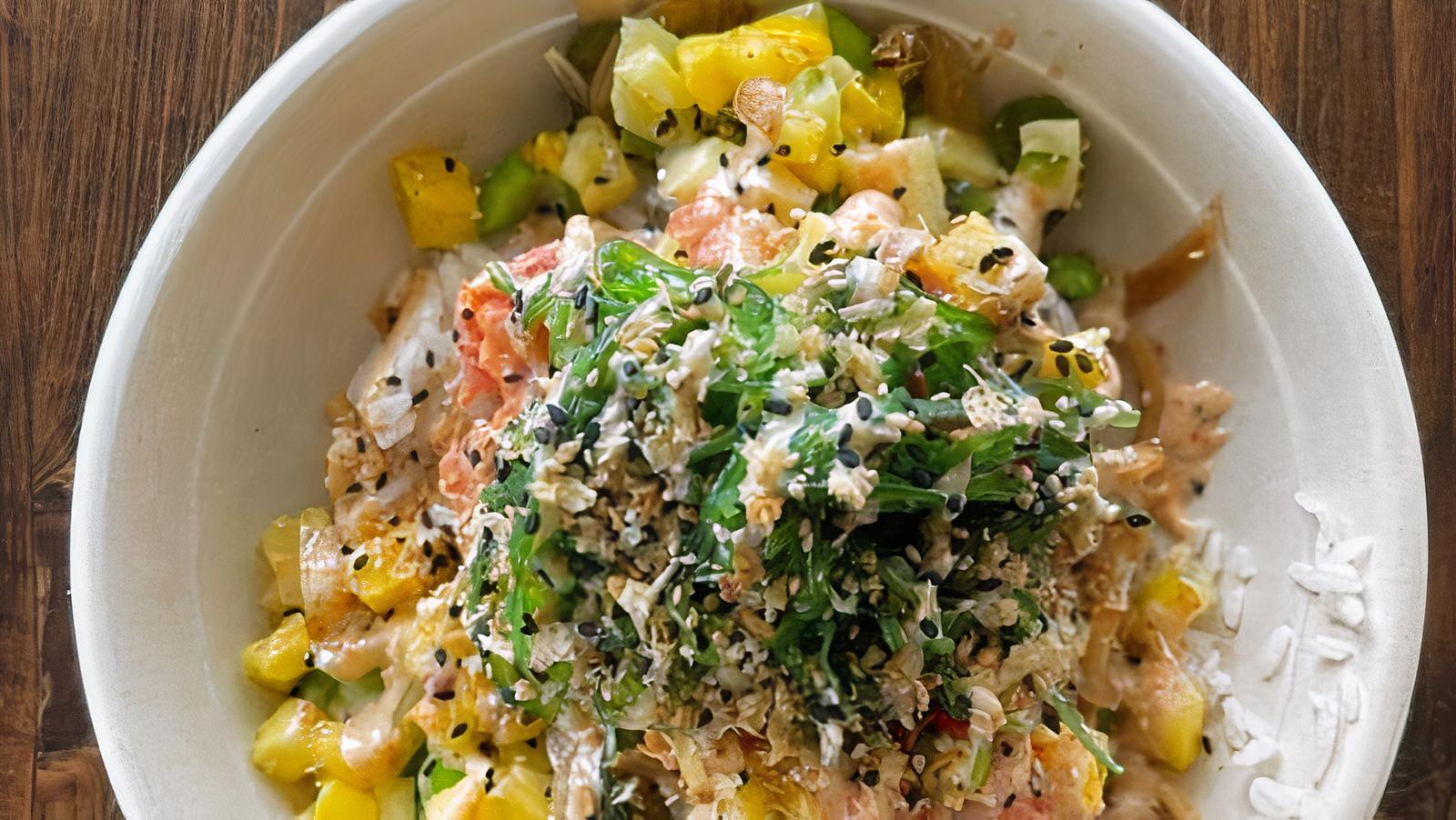 Spicy Tuna Poke Bowl*