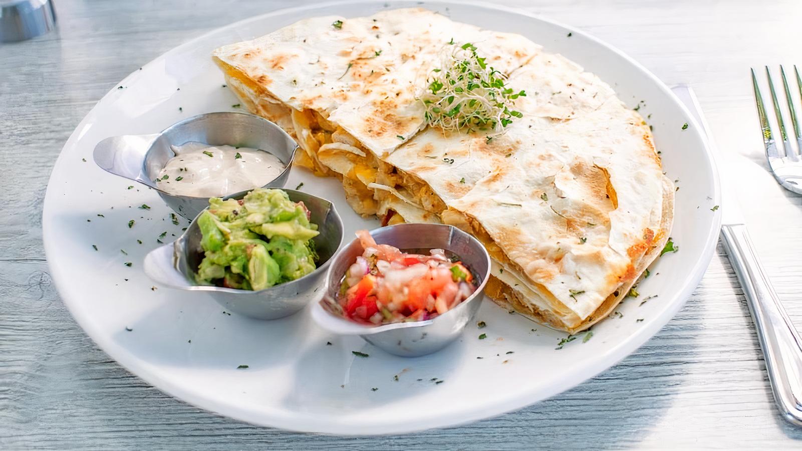 CHICKEN QUESADILLA