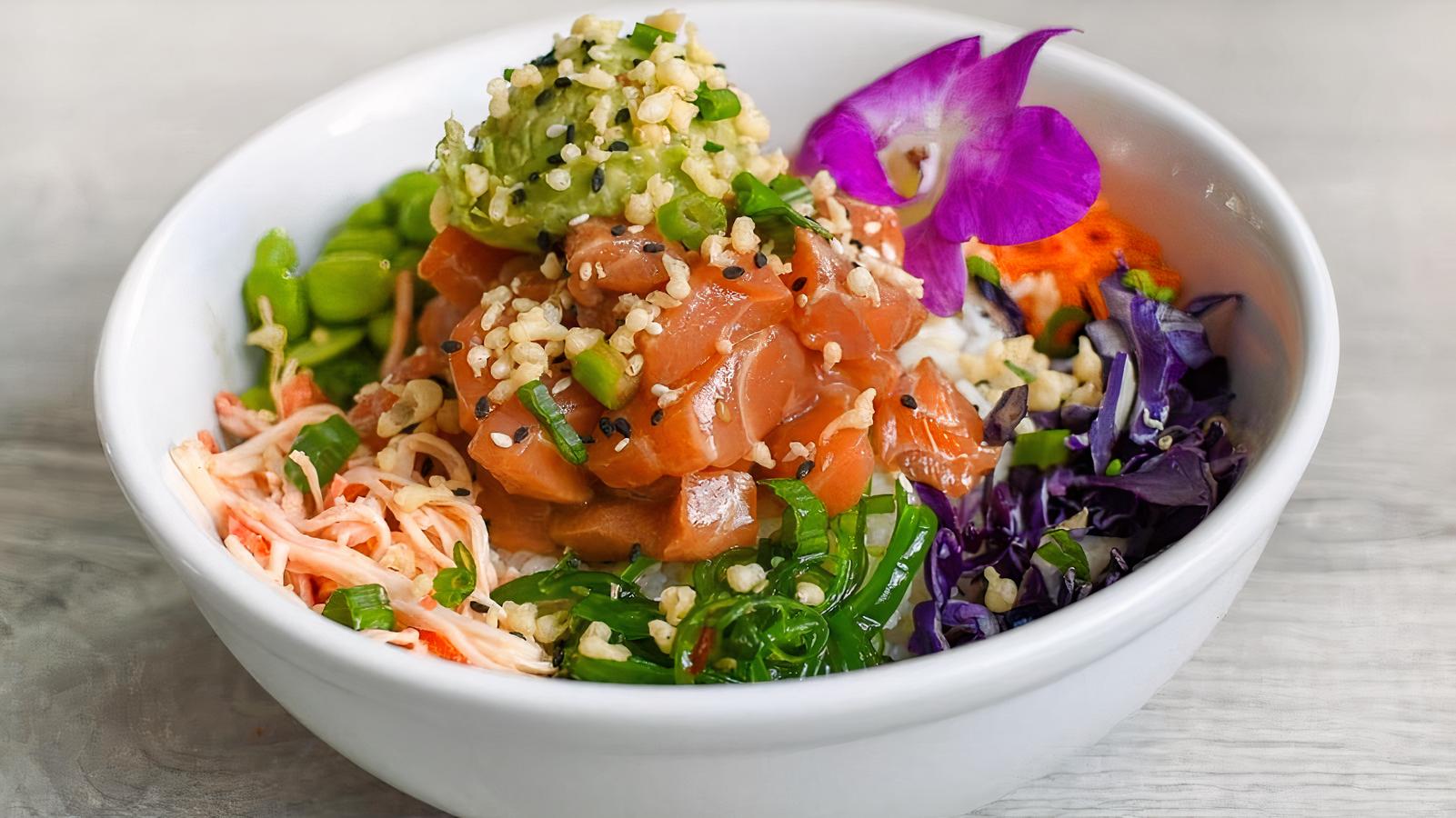 SALMON POKE BOWL 🥣
