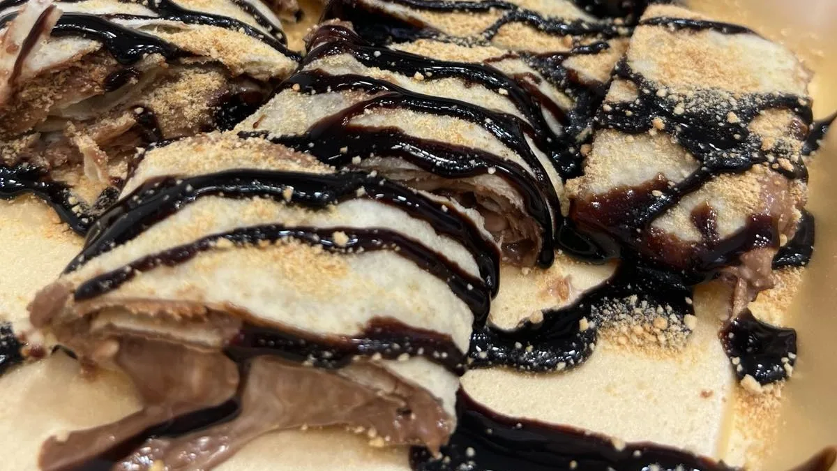 Slatka tortilja sa kremom i plazmom
