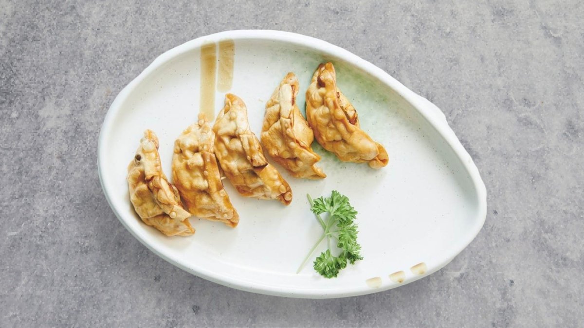 12. Dybstegte Dumplings (5 stk)