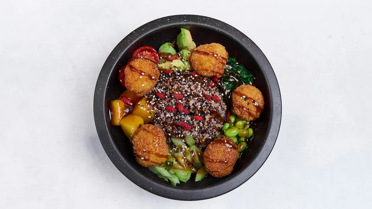 Feelgood Bowl mit mariniertem Lachs