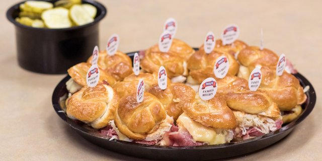 Izzytizer Sandwich Tray
