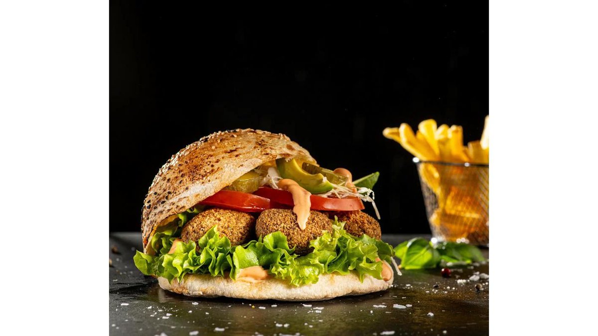 Falafel cu avocado la chiflă