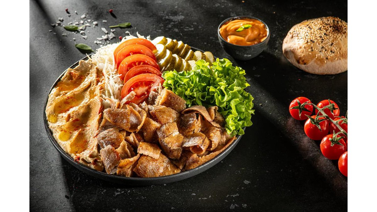 Hummus cu vițel si curcan