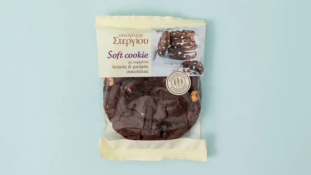 Soft Cookies με Λευκή και Μαύρη Σοκολάτα