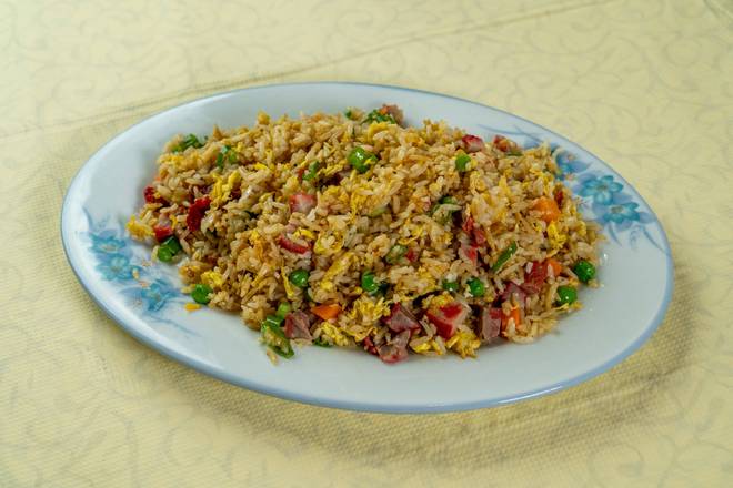BBQ Pork Fried Rice (叉燒炒飯)