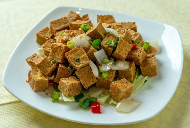 Salt and Pepper Tofu (椒鹽豆腐粒)