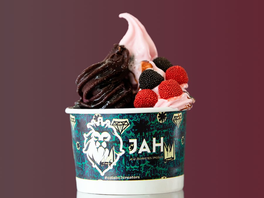 Açaí e Sorvete de Danoninho com Bala Fini