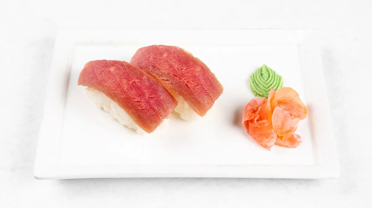 Maguro nigiri (2 kosa)