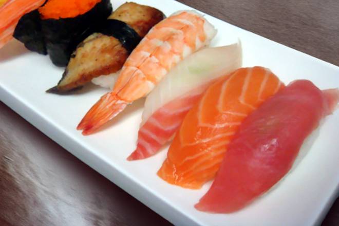 Tuna Nigiri