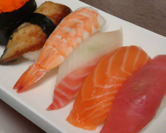 Yellowtail Nigiri
