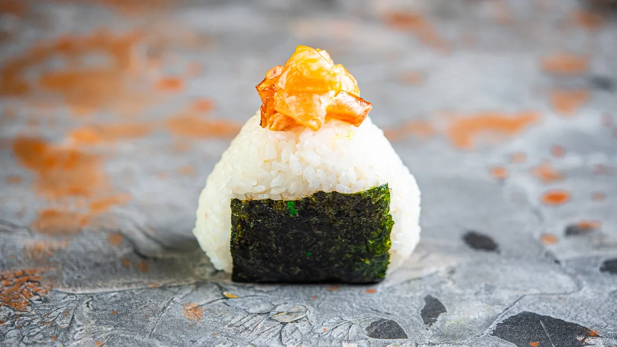 Onigiri teriyaki lõhe