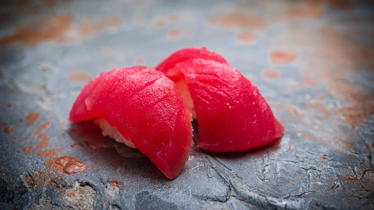 TUUNIKALA NIGIRI 2tk