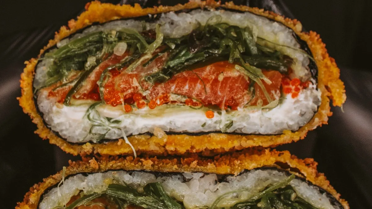 Łosoś-wakame