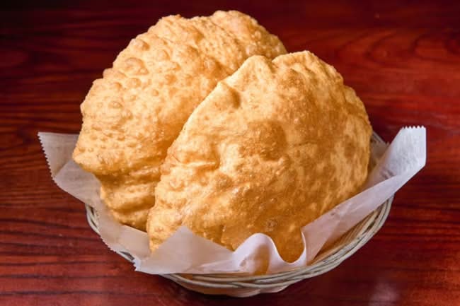 Bhatura (2 Pieces)