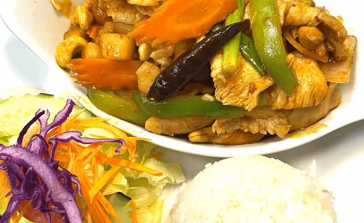 L. Cashew Nut Chicken