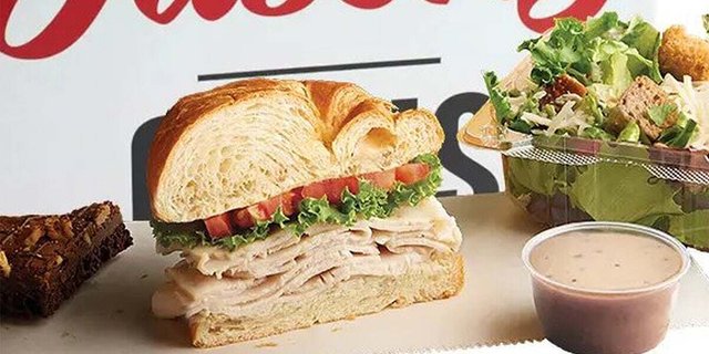 1/2 Deluxe Sandwich and Nutty Box