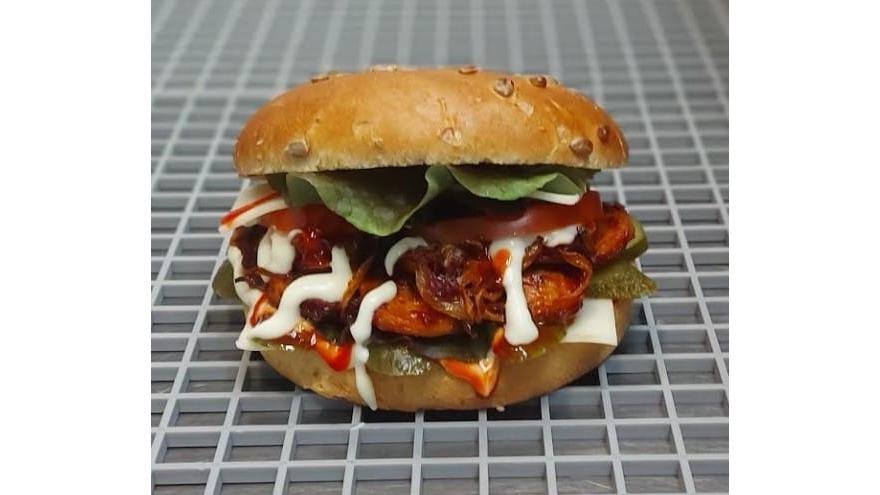 Spicy sausage sandwich