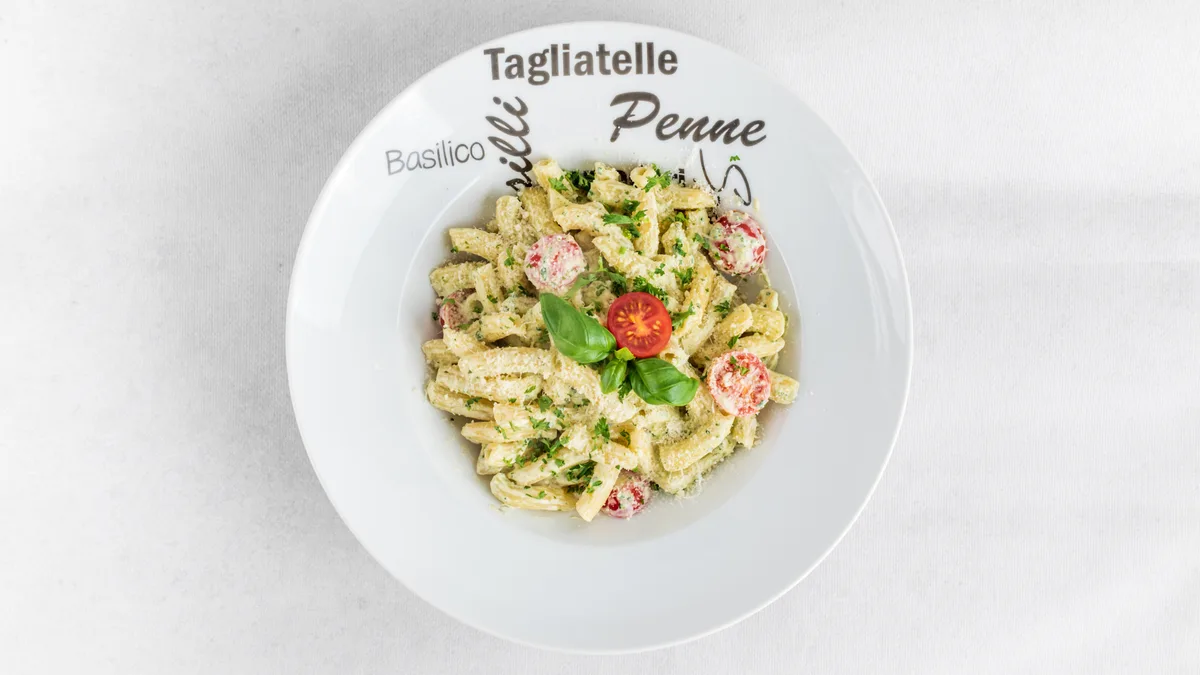 Pasta piletina pesto