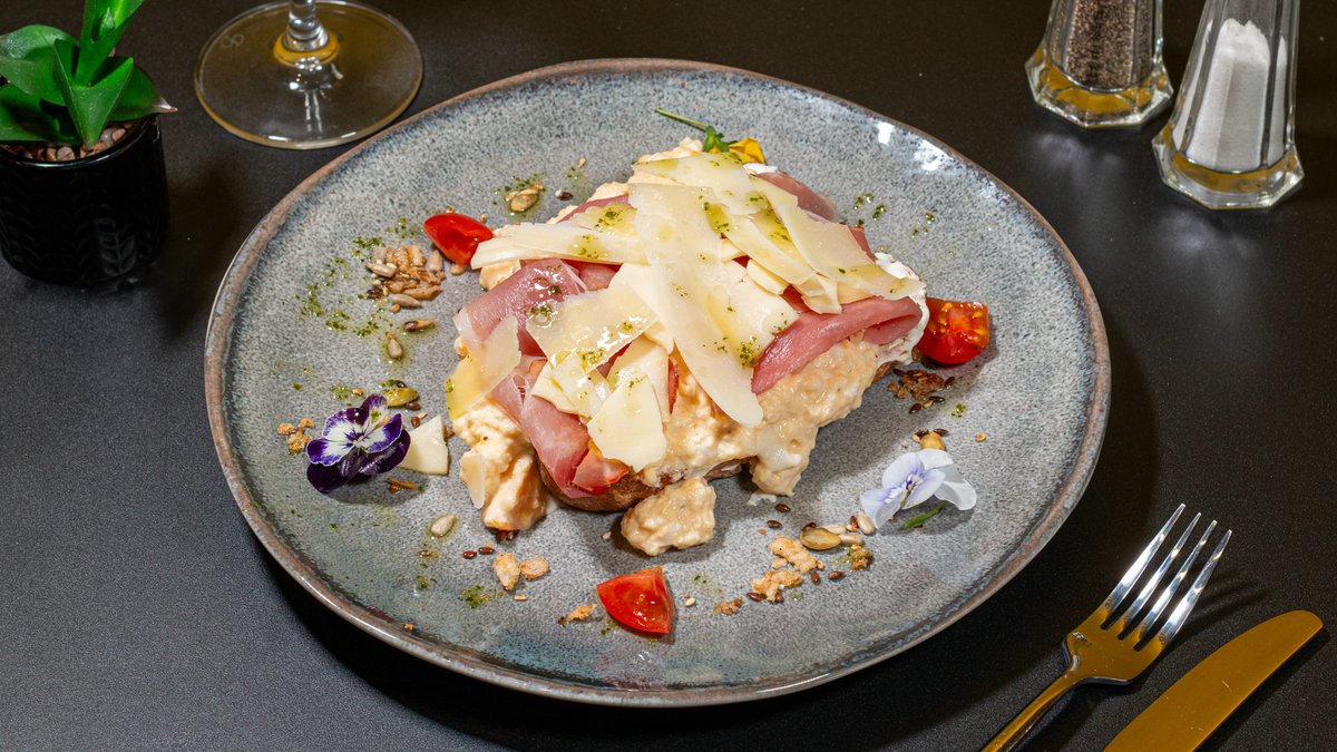 Italian scrambled eggs