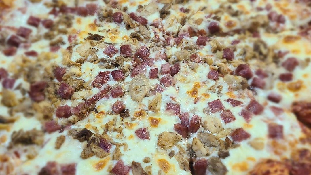Jessy's Hawaiian Pizza