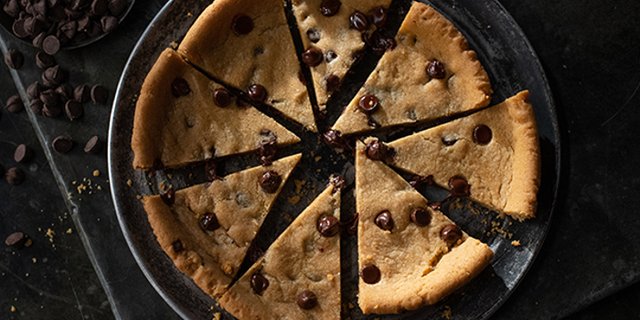 8" Chocolate Chip Cookie