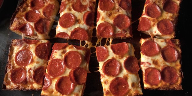 Build-Your-Own Detroit-Style Pizza