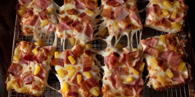 Hawaiian Deep Dish Pizza