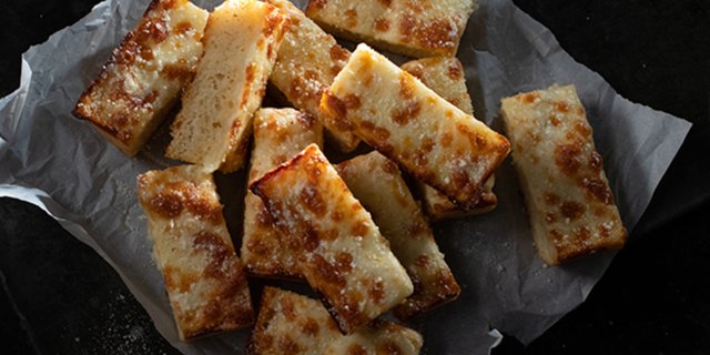 Party Deep Dish Bread
